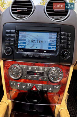 Внедорожник / Кроссовер Mercedes-Benz M-Class 2008 в 