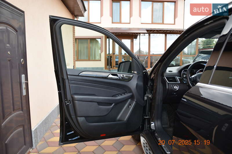 Позашляховик / Кросовер Mercedes-Benz M-Class 2014 в Первомайську