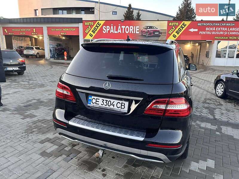 Внедорожник / Кроссовер Mercedes-Benz M-Class 2011 в Черновцах