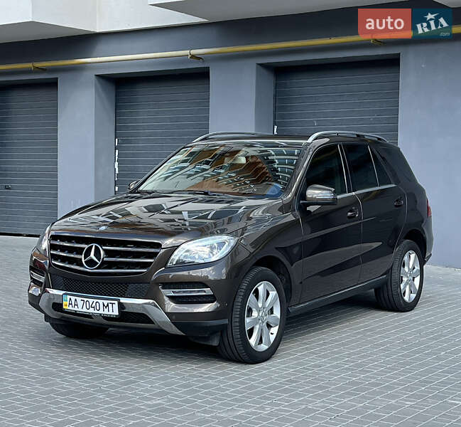 Внедорожник / Кроссовер Mercedes-Benz M-Class 2013 в Виннице