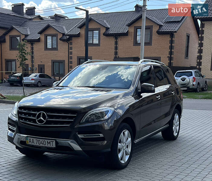 Внедорожник / Кроссовер Mercedes-Benz M-Class 2013 в Виннице