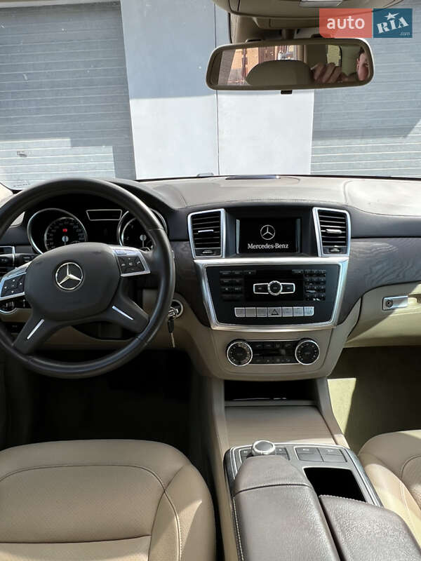 Внедорожник / Кроссовер Mercedes-Benz M-Class 2013 в Виннице