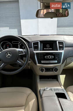 Внедорожник / Кроссовер Mercedes-Benz M-Class 2013 в 