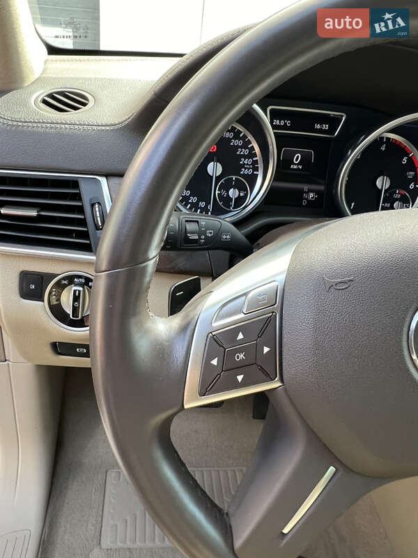 Внедорожник / Кроссовер Mercedes-Benz M-Class 2013 в Виннице