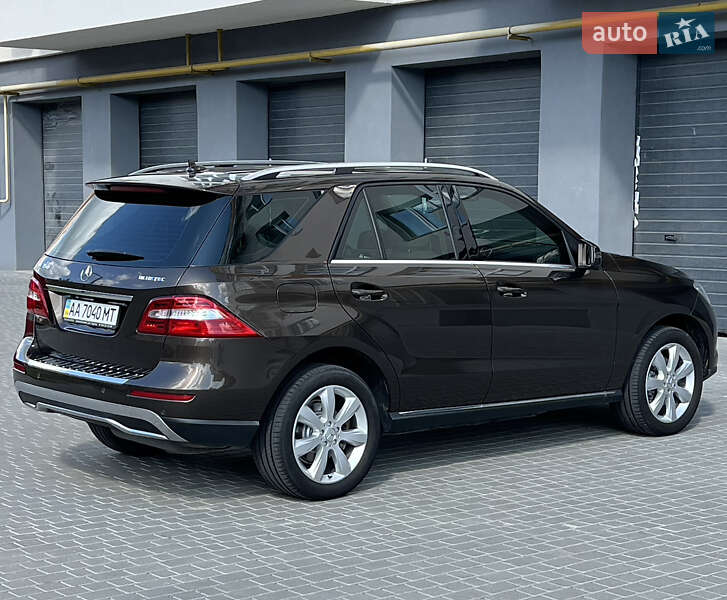 Внедорожник / Кроссовер Mercedes-Benz M-Class 2013 в Виннице