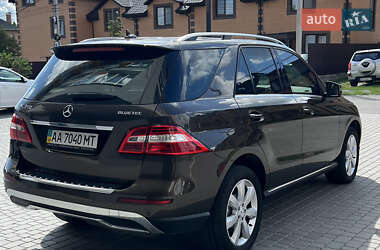 Внедорожник / Кроссовер Mercedes-Benz M-Class 2013 в 