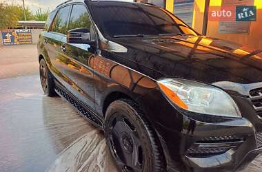 Позашляховик / Кросовер Mercedes-Benz M-Class 2015 в 