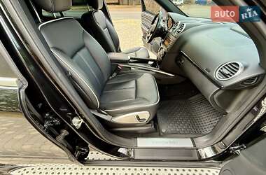Внедорожник / Кроссовер Mercedes-Benz M-Class 2011 в 