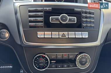 Позашляховик / Кросовер Mercedes-Benz M-Class 2012 в 