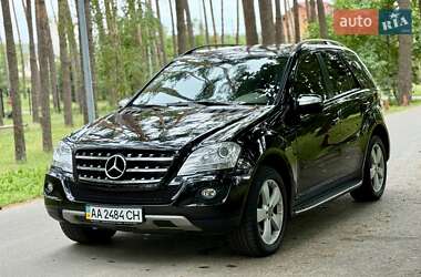Позашляховик / Кросовер Mercedes-Benz M-Class 2010 в 