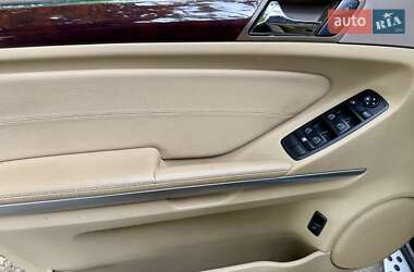 Позашляховик / Кросовер Mercedes-Benz M-Class 2010 в 