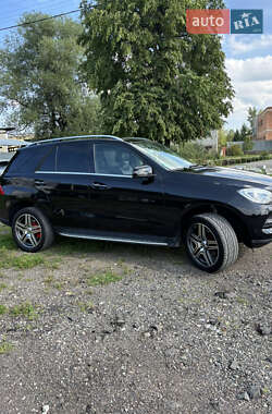Внедорожник / Кроссовер Mercedes-Benz M-Class 2015 в 