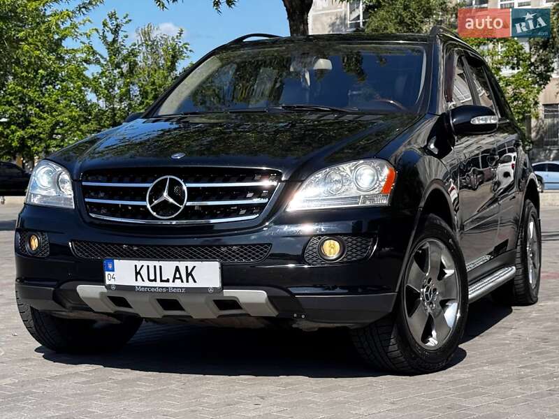 Внедорожник / Кроссовер Mercedes-Benz M-Class 2006 в 