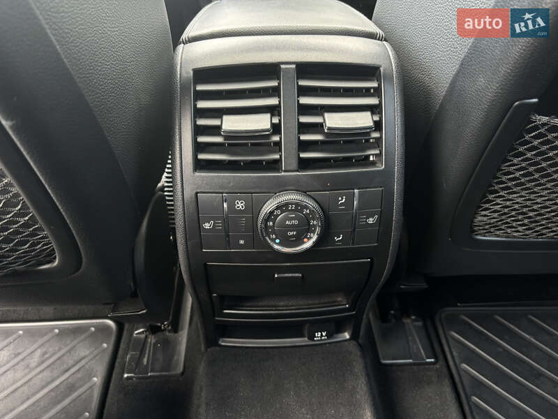 Позашляховик / Кросовер Mercedes-Benz M-Class 2010 в Києві