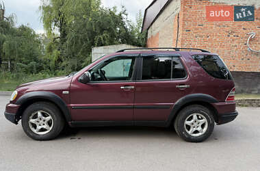 Внедорожник / Кроссовер Mercedes-Benz M-Class 1998 в 