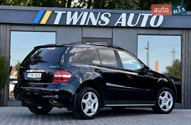 Внедорожник / Кроссовер Mercedes-Benz M-Class 2006 в 