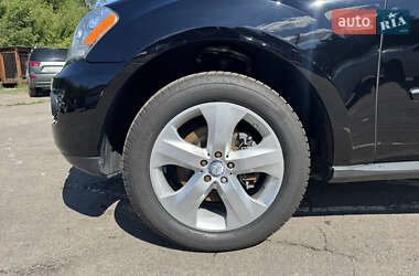 Внедорожник / Кроссовер Mercedes-Benz M-Class 2011 в 