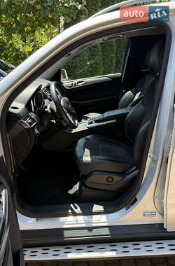 Внедорожник / Кроссовер Mercedes-Benz M-Class 2012 в 