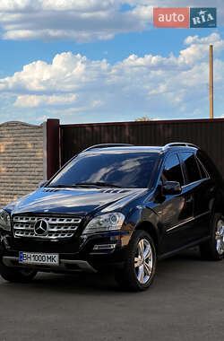 Внедорожник / Кроссовер Mercedes-Benz M-Class 2009 в Подольске