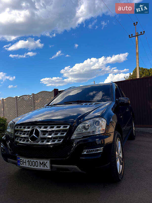 Позашляховик / Кросовер Mercedes-Benz M-Class 2009 в Подільську