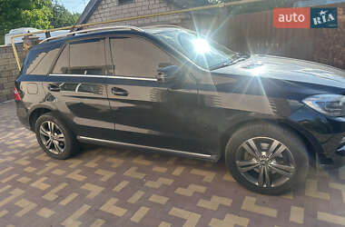 Внедорожник / Кроссовер Mercedes-Benz M-Class 2014 в 