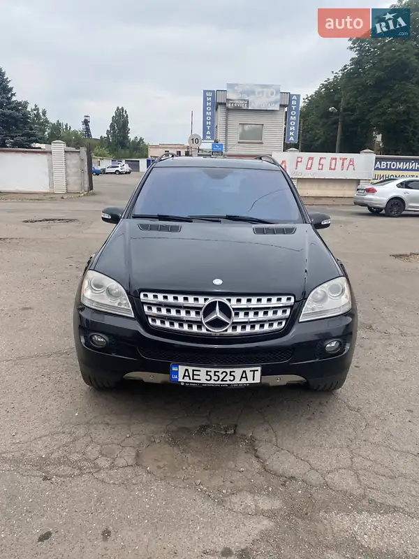 Mercedes-Benz M-Class 2008