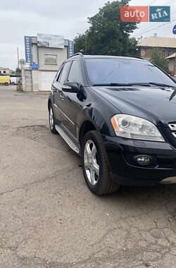 Внедорожник / Кроссовер Mercedes-Benz M-Class 2008 в 