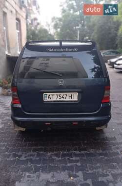 Внедорожник / Кроссовер Mercedes-Benz M-Class 2001 в 