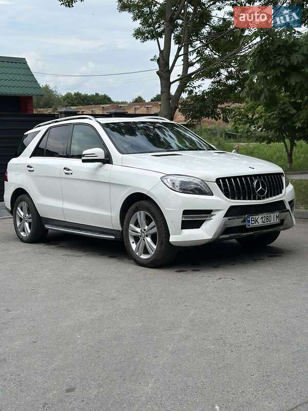 Внедорожник / Кроссовер Mercedes-Benz M-Class 2015 в Звягеле фото 26 Внедорожник / Кроссовер Mercedes-Benz M-Class 2015 в Звягеле