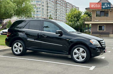 Внедорожник / Кроссовер Mercedes-Benz M-Class 2011 в 