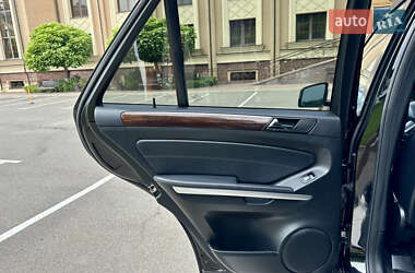 Внедорожник / Кроссовер Mercedes-Benz M-Class 2011 в 