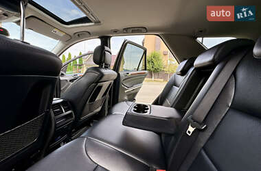 Внедорожник / Кроссовер Mercedes-Benz M-Class 2011 в 