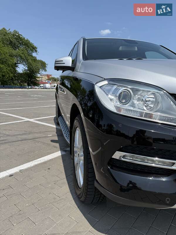 Внедорожник / Кроссовер Mercedes-Benz M-Class 2013 в Одессе