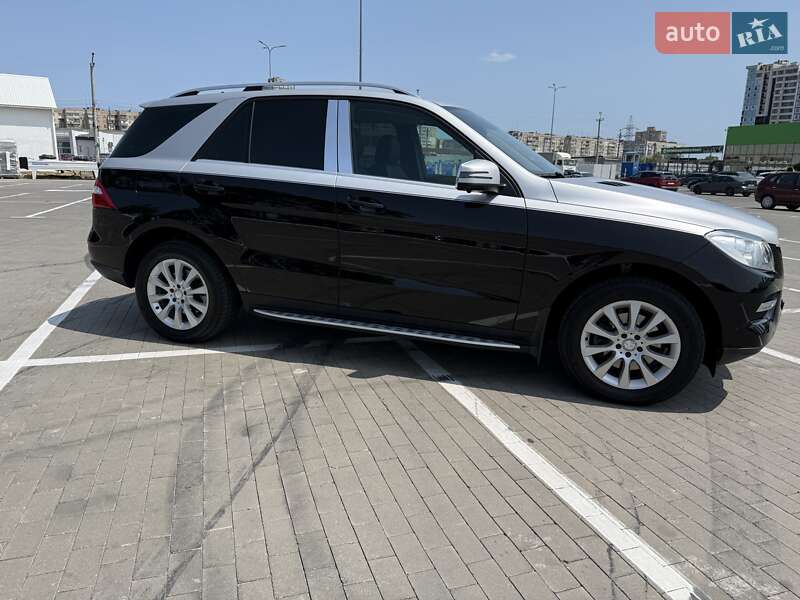 Внедорожник / Кроссовер Mercedes-Benz M-Class 2013 в Одессе