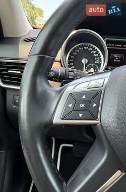 Внедорожник / Кроссовер Mercedes-Benz M-Class 2013 в 