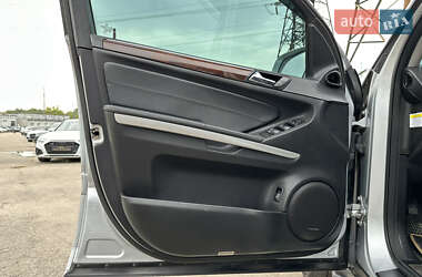 Внедорожник / Кроссовер Mercedes-Benz M-Class 2010 в 