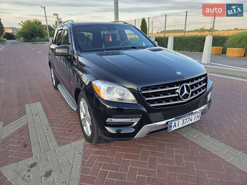 Mercedes-Benz M-Class 2011