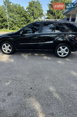 Внедорожник / Кроссовер Mercedes-Benz M-Class 2006 в 