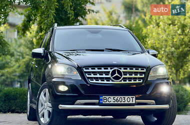 Внедорожник / Кроссовер Mercedes-Benz M-Class 2009 в 