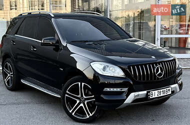 Внедорожник / Кроссовер Mercedes-Benz M-Class 2012 в 