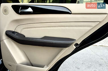 Внедорожник / Кроссовер Mercedes-Benz M-Class 2012 в 