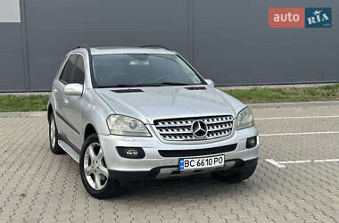 Внедорожник / Кроссовер Mercedes-Benz M-Class 2005 в 