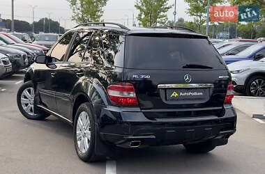 Внедорожник / Кроссовер Mercedes-Benz M-Class 2006 в 