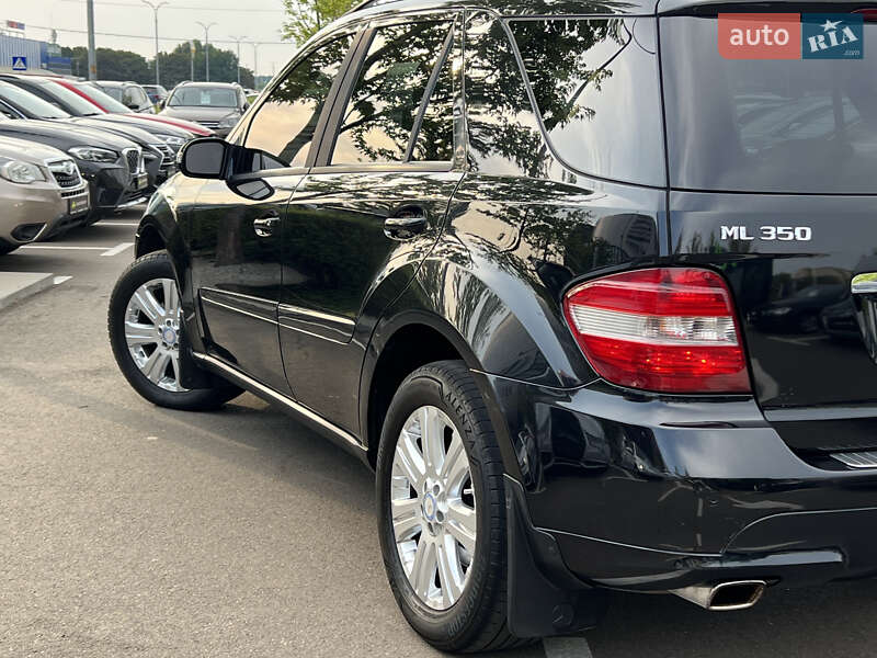 Внедорожник / Кроссовер Mercedes-Benz M-Class 2006 в Киеве