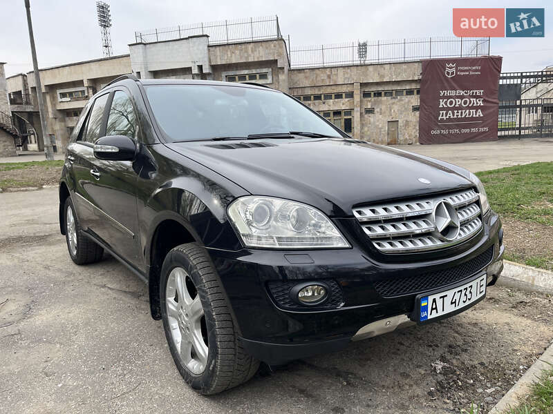 Внедорожник / Кроссовер Mercedes-Benz M-Class 2005 в Ивано-Франковске