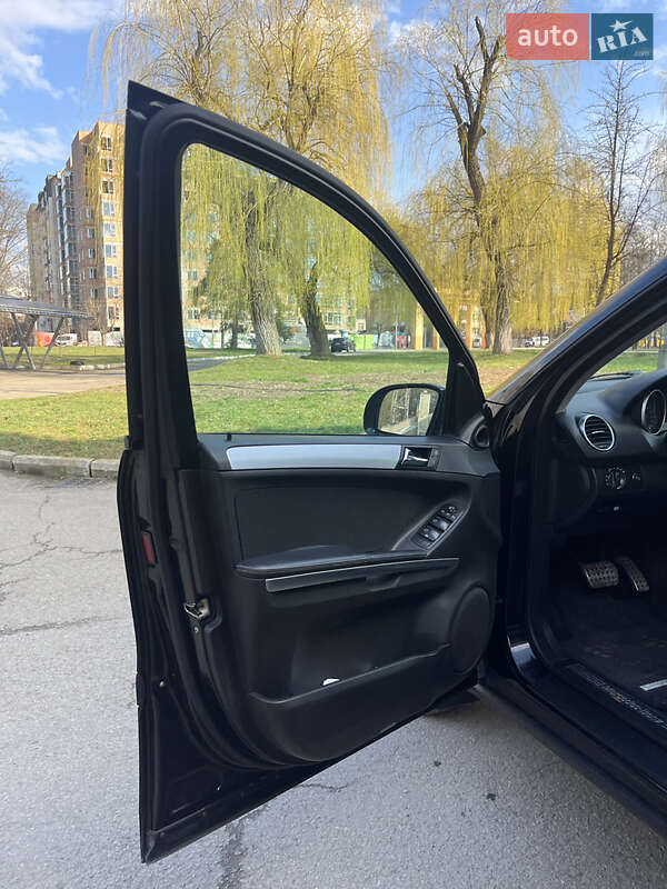 Внедорожник / Кроссовер Mercedes-Benz M-Class 2005 в Ивано-Франковске