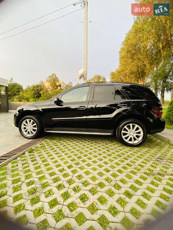 Mercedes-Benz M-Class 2008