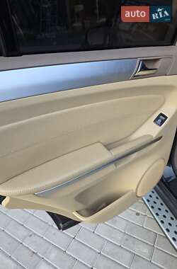 Внедорожник / Кроссовер Mercedes-Benz M-Class 2006 в 