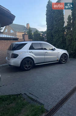 Внедорожник / Кроссовер Mercedes-Benz M-Class 2007 в 
