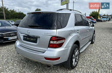 Внедорожник / Кроссовер Mercedes-Benz M-Class 2010 в 